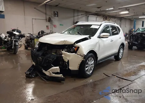 2018 Nissan Rogue Sv z USA, uszkodzony, nr VIN 5N1AT2MVXJC792554